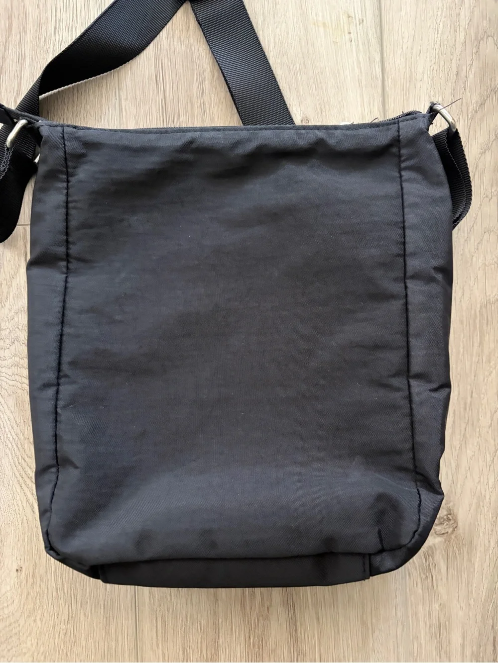 Baggallini Black Crossbody Shoulder Bag Everyday Travel Carry - Picture 7 of 10